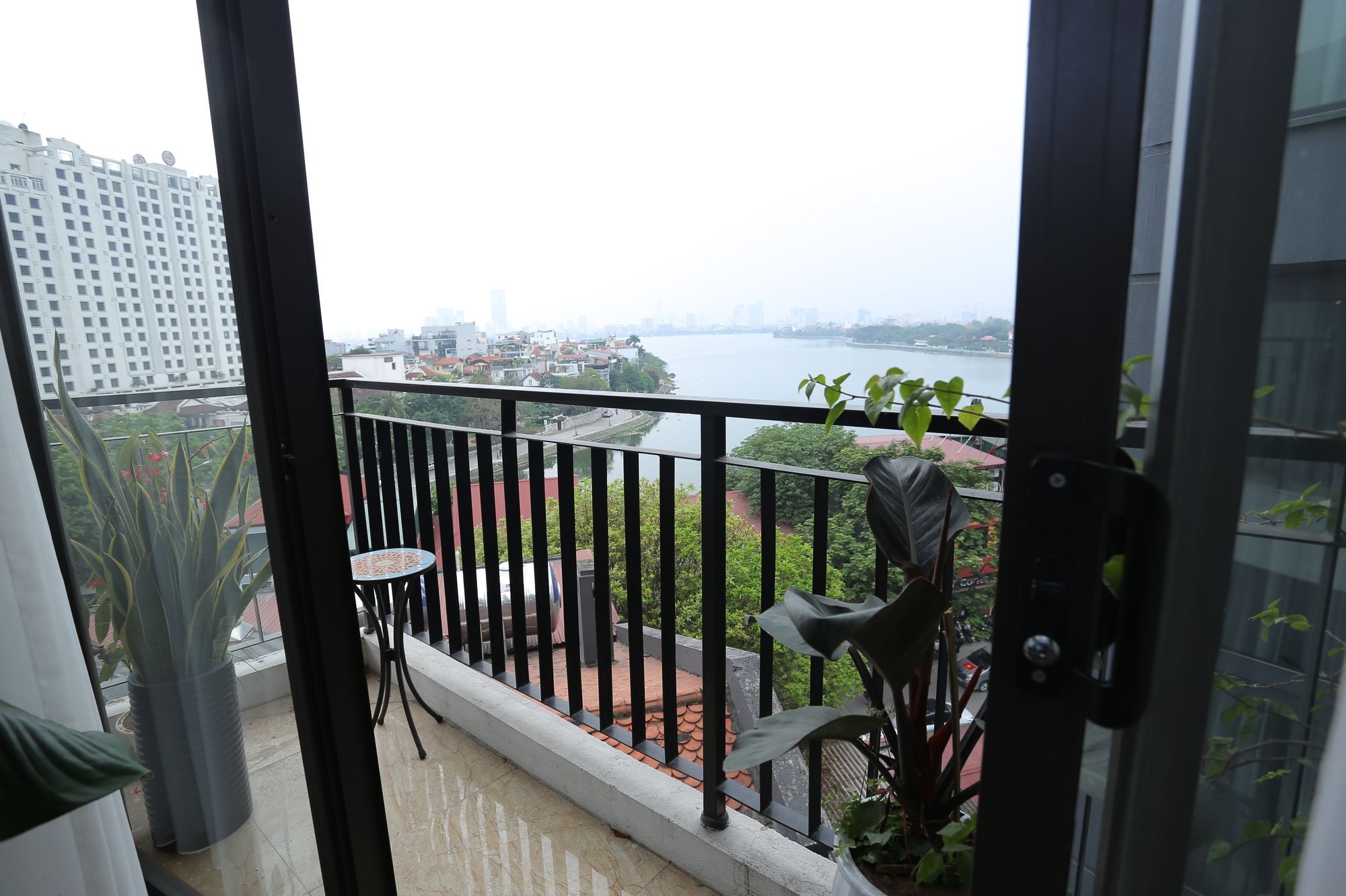 Nyt Home Xuan Dieu Hanoi Exteriör bild